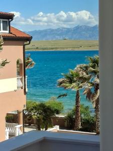 Apartments Aurelia Vir 30 meters from the beach - by TA Leut Agency