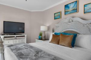 Oceanfront Condo 114 A 1BR 1BA by Sterling Sands