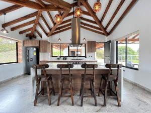 Casa Campestre de Lujo Familiar y Natural