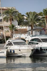 Cala dOr Marina Luxury Apartment