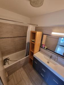 Superbe T2 quartier Prado à 7 min de la plage