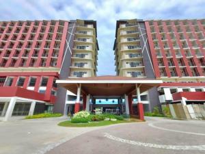 RJs Prime Haven Mactan near Airport with Balcony