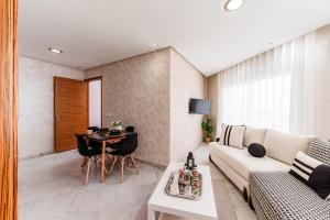 Apartment in the center of Casablanca opposite the tram