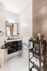 Apartment in the center of Casablanca opposite the tram