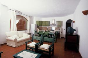 Three-Bedroom Villa room in Le Antunne