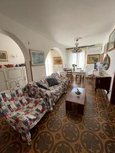 Attico sole cielo e mare