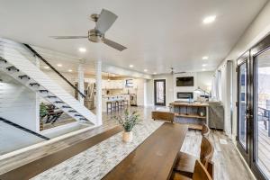 Lake Ozark Luxury Private Dock and Theater Room!