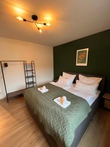 Neues 3-Zimmer-City-Apartment in Bielefeld mit Espresso, Arbeitsplatz und Parkplatz
