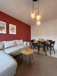 Neues 3-Zimmer-City-Apartment in Bielefeld mit Espresso, Arbeitsplatz und Parkplatz