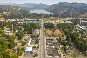 Studio 5 at The Flats in CDA 5 Min to the Resort and Lake