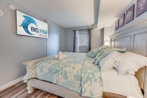 Bay Watch 2BR Oceanfront Condo w Hot tubs & Pools