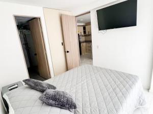 Moderno Apto 2 Hab Con Aire Acondicionado y Balcón - Cerca a la Foscal