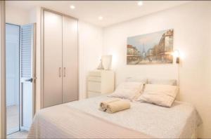 Apartment Holiday Bonanza