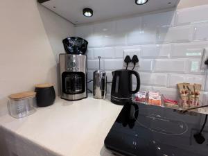 Haze Inn Cottages Crowned