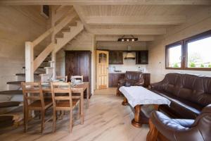 Comfortable, two-story holiday homes with terraces