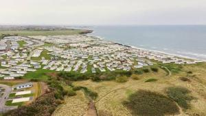 No38 - The Waterfront Sandy Bay