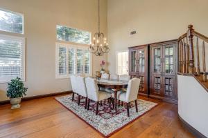 Fairfield Wine Country Getaway w Backyard Oasis!