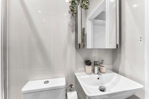 Beautiful 2 Bedroom Home In Bristol