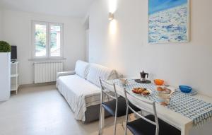 Amazing Apartment In Ameglia With Wifi