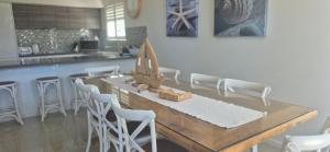 Avalon Apartment - Heart of Huskisson Free Wifi, Linen, AC & Garage