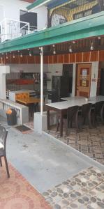 Buena Lynnes Annex Lodge