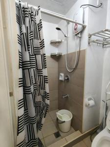 216 T3 Atrial Iloilo Pool View Comfy Central w Free Pool Access