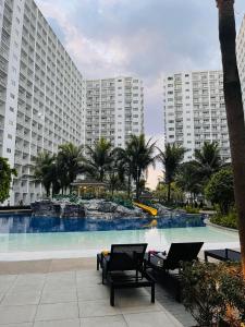 Wowstaycation