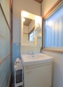 Newly opened! Traditional Japanese house, 7-minute walk from JR Yao Station, 27 minutes to Namba, 38 minutes to Nara, 60 minutes to Kansai Airport