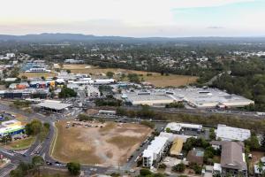 Family Stay In Mount Warren Park – Walk To Parks