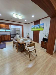 금오산 아래 엔틱 무드 감성하우스, 프라이빗 독채