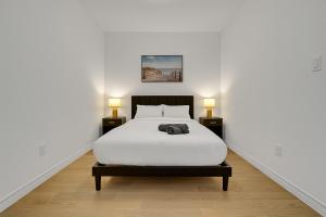 5 Bedroom Estate that Sleeps17 with 65 inch TV with Free Parking