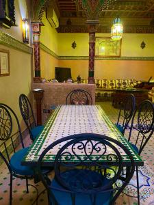 Riad Ayman de luxe au centre de Marrakech Jacuzzi piscines