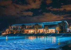 Casa Luxo 223 - Beira Lago - Resort Murano