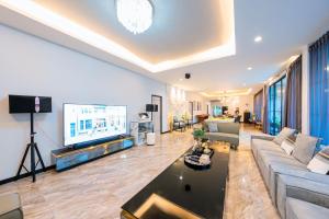 Thai Erawan Jomtien Beach Pool Resort Villas By Hiii