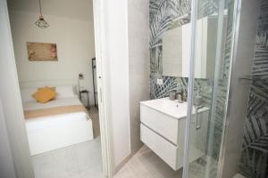 Golden Bay Appartments