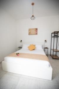 Golden Bay Appartments