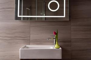 Designer 2Bedroom and 2Bath apartments by Beyond Air Near Sea Retreat!