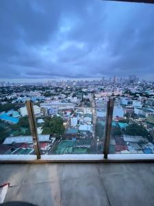 1 bedroom Service Aprtmnt 2pax allows other 4pax 25011 in Cubao Quezon City