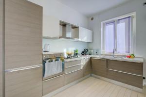 Asia Apartment Laveno Center - Happy Rentals