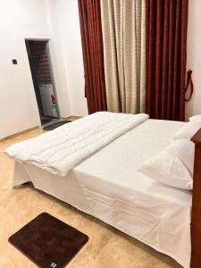 River Side Guest House
