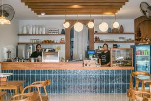 Tiya House Rooms & Cafe