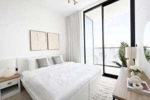 Luxury 2BR W Private Pool Binghattti Onyx