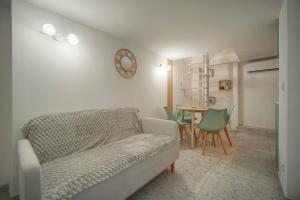 FRGK " JAURES Duplex Central Cannes Quiet Courtyard with Mezzanine 100m from Train Station