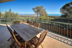 FRGK Villa Le Petit Bois Panoramic View, Lush Garden Ultra-Fast Wi-Fi near Cannes