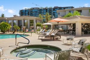 CozySuites at Kierland Commons with pool #13