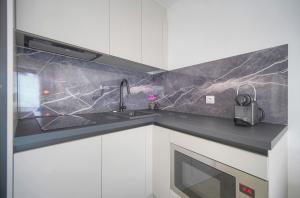 FRGK Massenet Blue Riviera Studio Modern Comfort 1 min from Promenade des Anglais