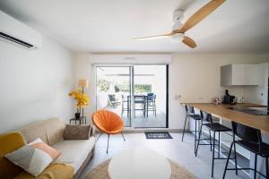 FRGK "BEL AZUR 1 BDR Luxury Sea View Parking AC WIFI HIGH SPEED "