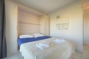 FRGK "COPACABANA" Palm Beach Riviera Studio Terrace, Parking, AC High Speed Wi-Fi