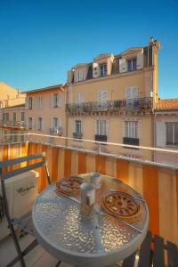 FRGK "Elegant studio CLEMENCEAU terrace WIFI HIGH-SPEED "