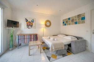 FRGK "Elegant studio CLEMENCEAU terrace WIFI HIGH-SPEED "